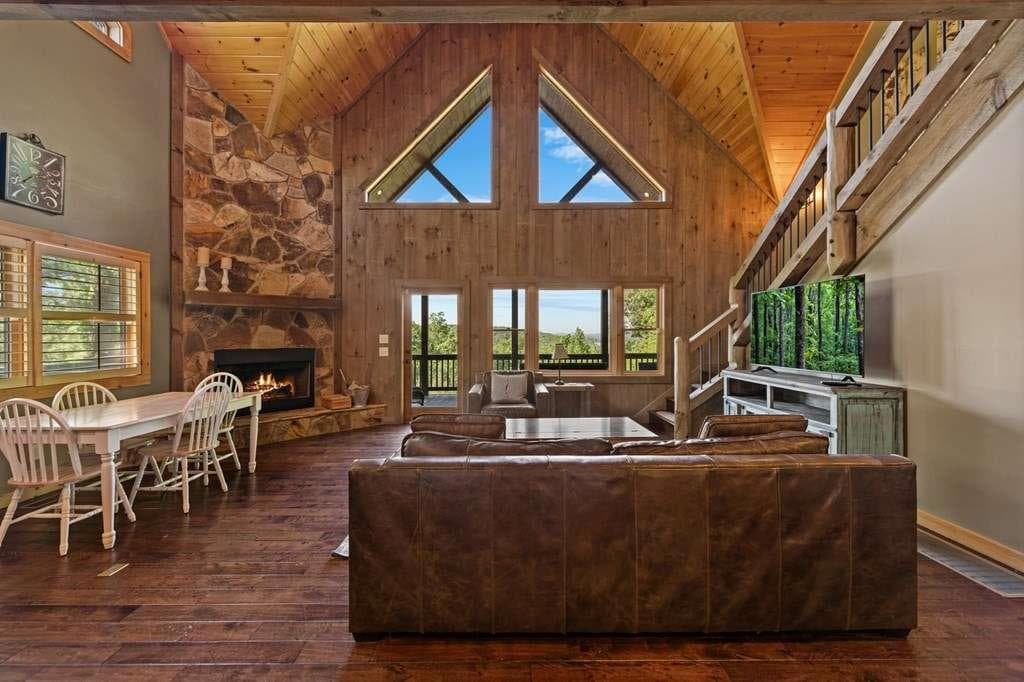 3 bedroom, 4 bathroom, 2,400 sq ft single family residence for sale at 479 Big Timber Road, Mineral Bluff, GA 30559 — photo 4