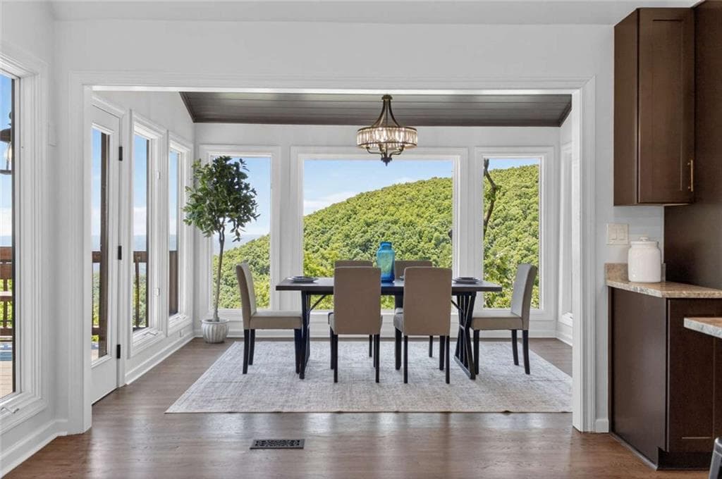 3 bedroom, 3 bathroom, 2,844 sq ft single family residence for sale at 1091 Deer Run Ridge, Jasper, GA 30143 — photo 5