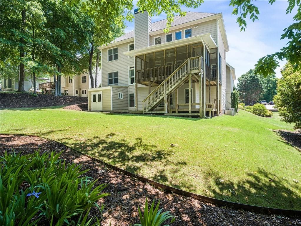 5 bedroom, 5 bathroom, 4,251 sq ft single family residence for sale at 8970 Riverwood Lane, Gainesville, GA 30506 — photo 6
