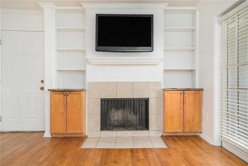 2 bedroom, 2 bathroom, 1,073 sq ft condominium for sale at 1150 Collier Road 12F, Atlanta, GA 30318 — photo 7
