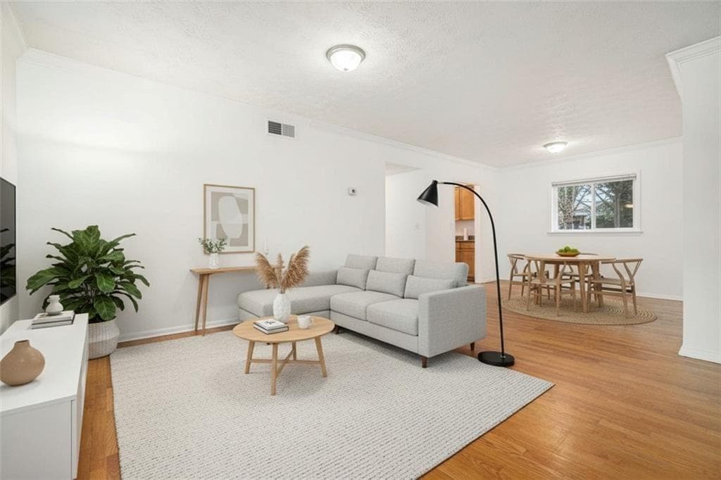 2 bedroom, 2 bathroom, 1,073 sq ft condominium for sale at 1150 Collier Road 12F, Atlanta, GA 30318 — photo 8