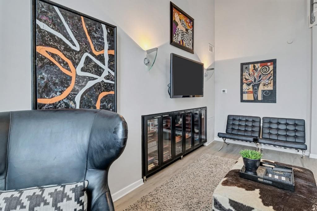 1 bedroom, 2 bathroom, 1,460 sq ft condominium for sale at 795 Hammond Drive 2403, Atlanta, GA 30328 — photo 7