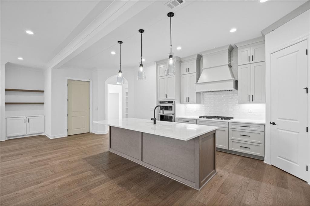 5 bedroom, 5 bathroom, 4,169 sq ft single family residence for sale at 708 Woodlake Court, Canton, GA 30114 — photo 8