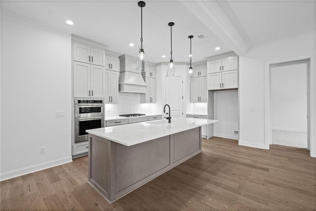 5 bedroom, 5 bathroom, 4,169 sq ft single family residence for sale at 708 Woodlake Court, Canton, GA 30114 — photo 9