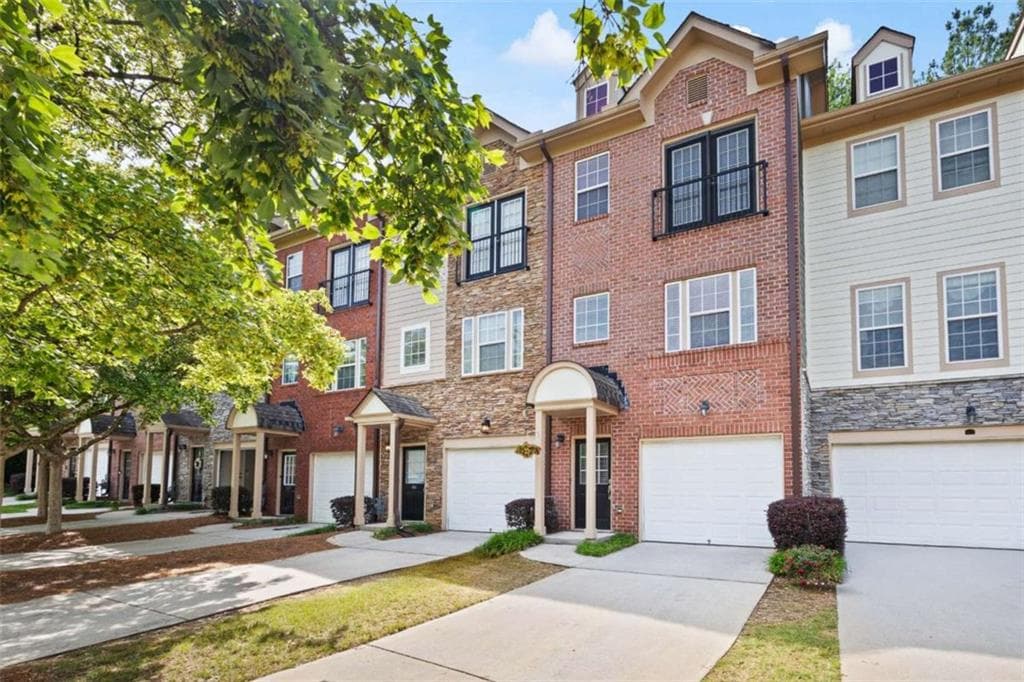 2 bedroom, 3 bathroom, 1,892 sq ft townhouse sold at 1419 Ashford Creek Circle, Atlanta, GA 30319