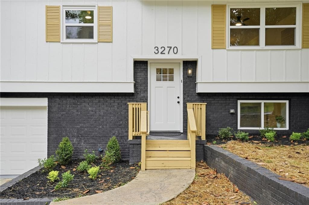 4 bedroom, 2 bathroom single family residence for rent at 3270 Belfort Road, Atlanta, GA 30354 for $2,800 a month — photo 4