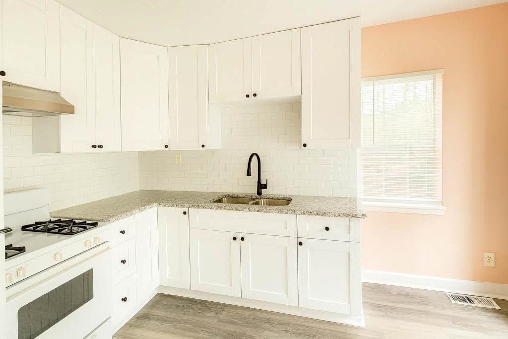 triplex for sale at 5002 Park Avenue, Forest Park, GA 30297 — photo 3