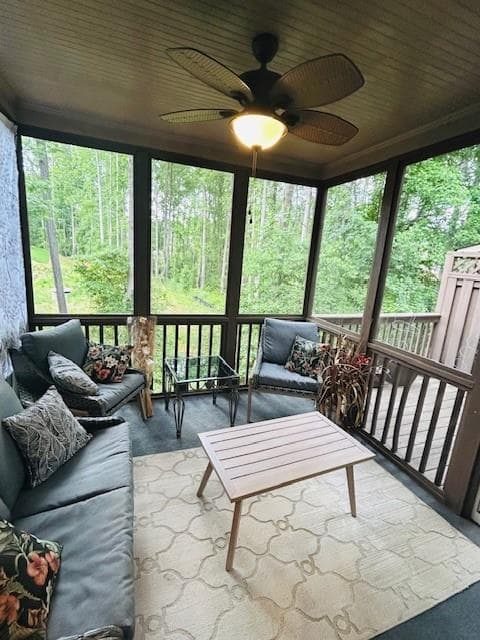 3 bedroom, 4 bathroom, 2,310 sq ft townhouse for sale at 2925 Camplay Drive, Suwanee, GA 30024 — photo 5