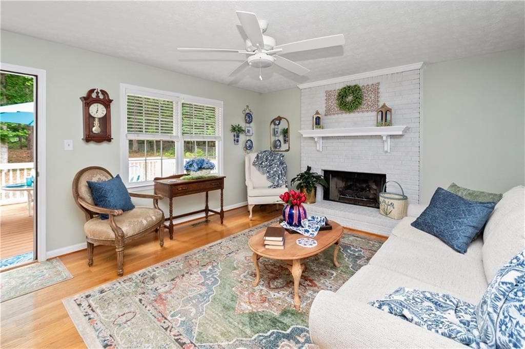4 bedroom, 3 bathroom, 2,249 sq ft single family residence for sale at 405 Ridgemont Drive, Fayetteville, GA 30215 — photo 10