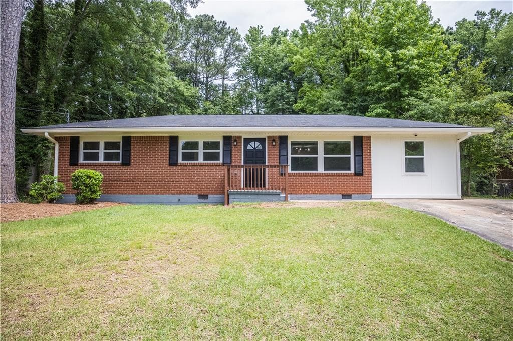 3 bedroom, 2 bathroom, 1,248 sq ft single family residence under contract at 4128 Lindsey Drive, Decatur, GA 30035