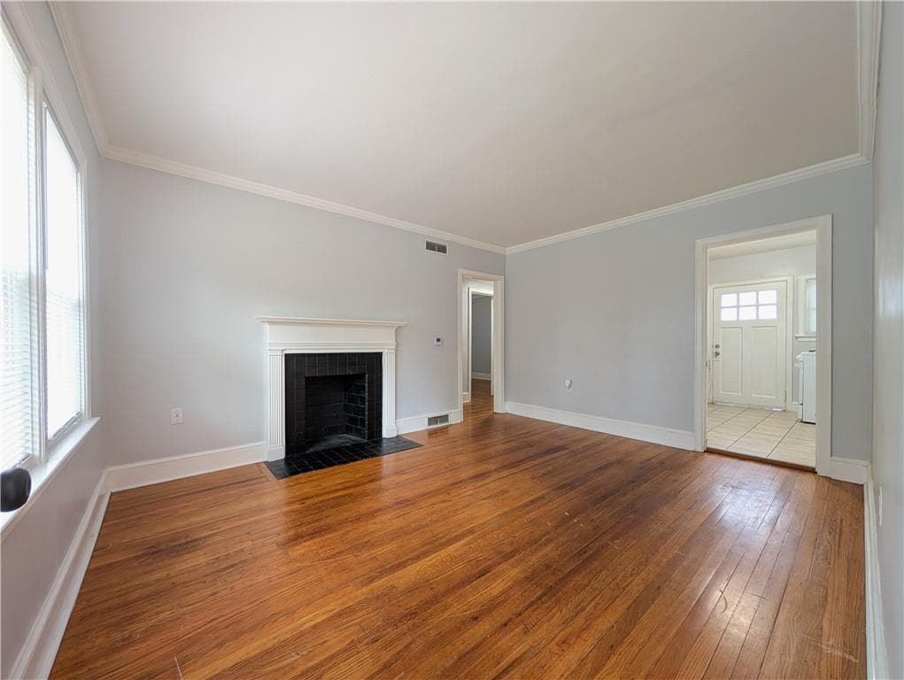 2 bedroom, 1 bathroom, 950 sq ft apartment for rent at 1761 John Calvin Avenue 1, Atlanta, GA 30337 for $1,250 a month — photo 4