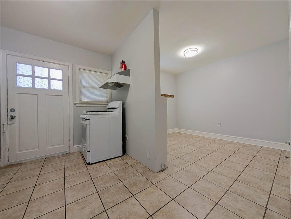2 bedroom, 1 bathroom, 950 sq ft apartment for rent at 1761 John Calvin Avenue 1, Atlanta, GA 30337 for $1,250 a month — photo 7