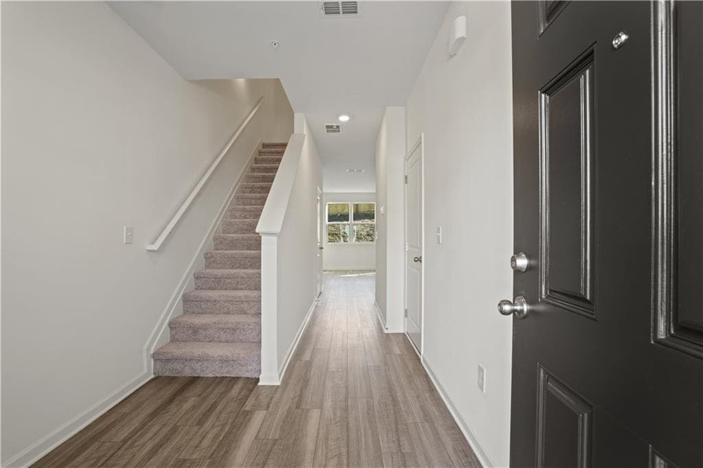 3 bedroom, 3 bathroom, 1,672 sq ft townhouse for rent at 541 Magnolia Circle, Palmetto, GA 30268 for $2,300 a month — photo 3