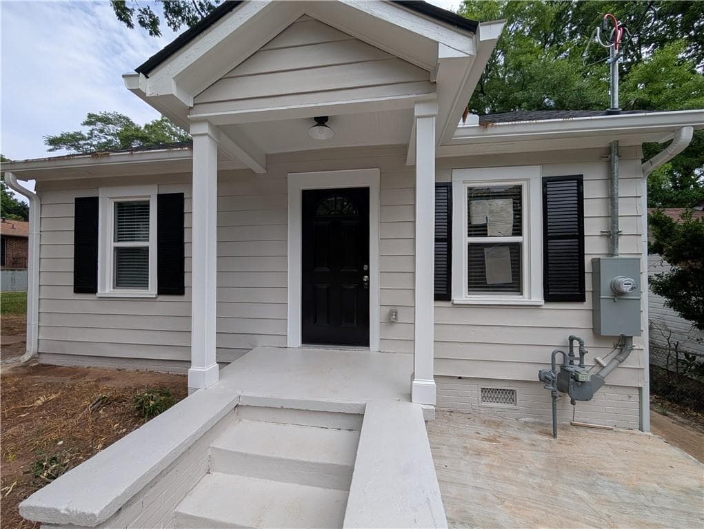 3 bedroom, 2 bathroom, 1,100 sq ft single family residence for rent at 1377 Pine Avenue, Atlanta, GA 30344 for $1,650 a month — photo 2