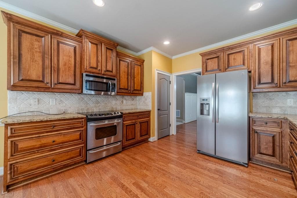3 bedroom, 2 bathroom, 2,014 sq ft single family residence for sale at 997 Spanish Moss Trail, Loganville, GA 30052 — photo 10