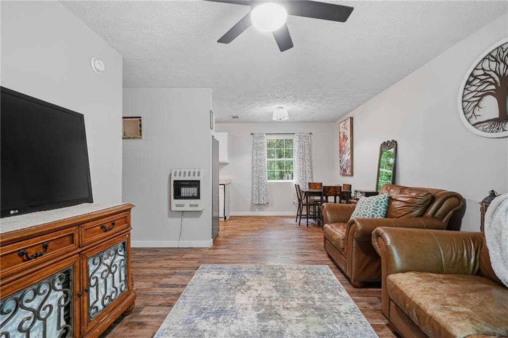3 bedroom, 2 bathroom, 984 sq ft single family residence for sale at 407 Westwind Circle, Ellijay, GA 30540 — photo 5