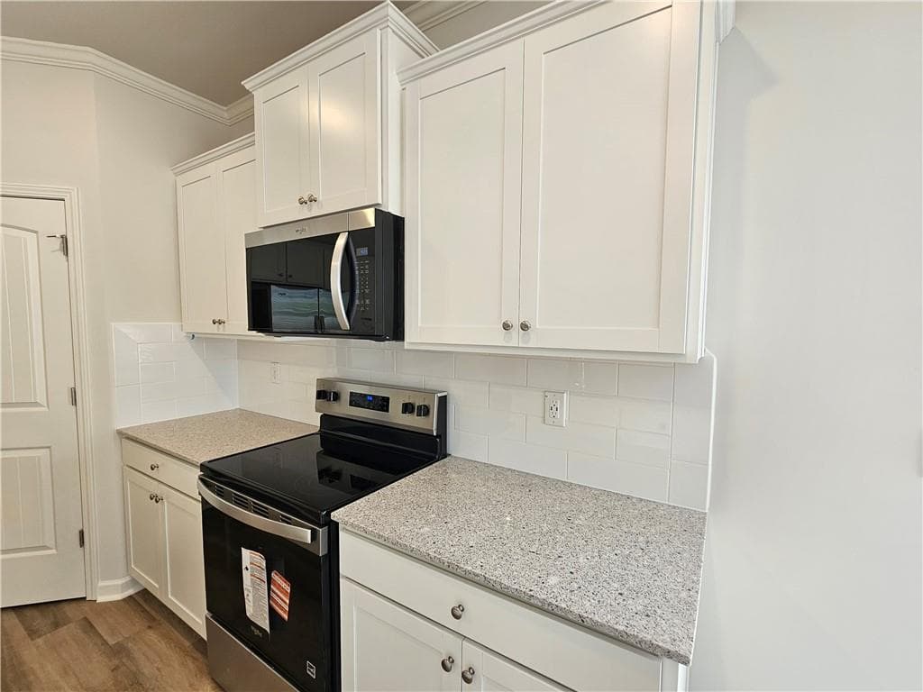 3 bedroom, 3 bathroom, 1,877 sq ft townhouse for rent at 27 Berryville Drive, Dawsonville, GA 30534 for $1,850 a month — photo 9