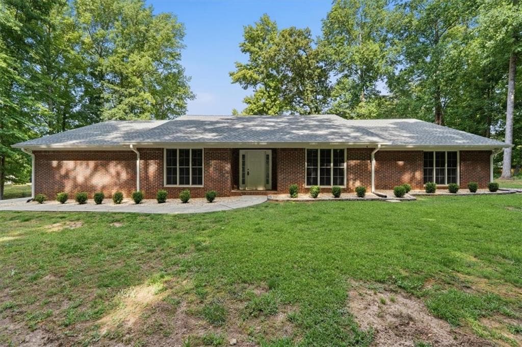 3 bedroom, 3 bathroom, 3,072 sq ft single family residence for sale at 3420 Caney Creek Lane, Cumming, GA 30041