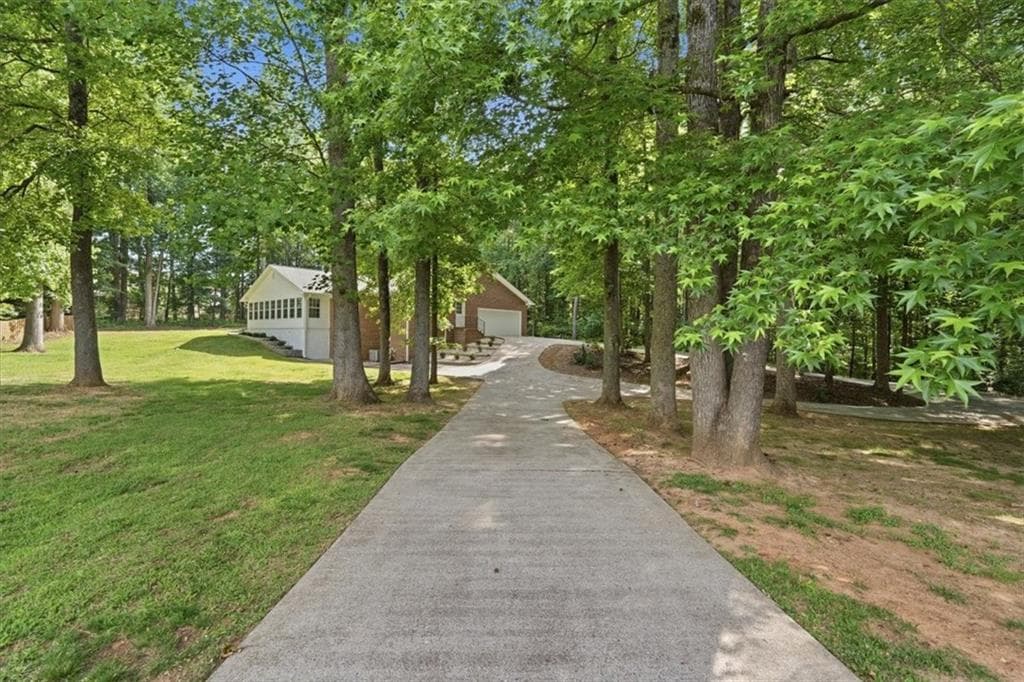 3 bedroom, 3 bathroom, 3,072 sq ft single family residence for sale at 3420 Caney Creek Lane, Cumming, GA 30041 — photo 2