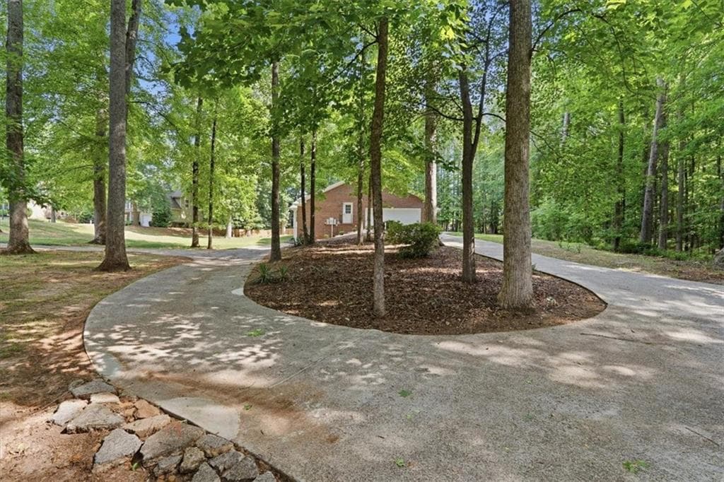 3 bedroom, 3 bathroom, 3,072 sq ft single family residence for sale at 3420 Caney Creek Lane, Cumming, GA 30041 — photo 3