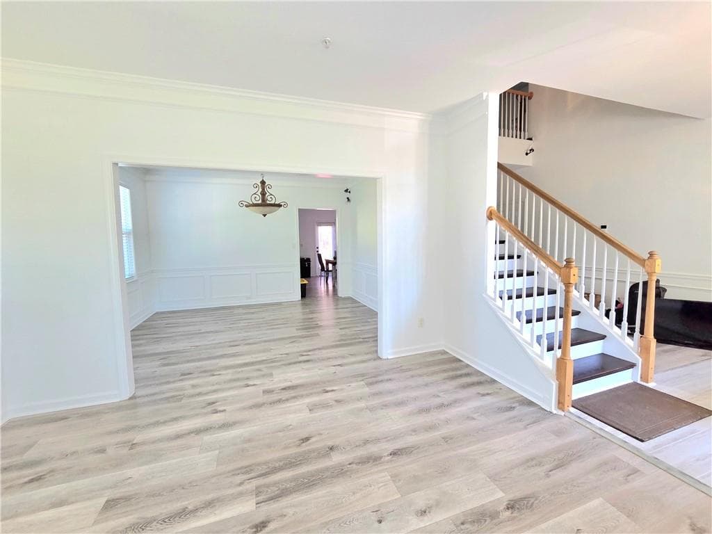 4 bedroom, 3 bathroom, 2,620 sq ft single family residence for sale at 1140 Foxcroft Drive, Morrow, GA 30260 — photo 5