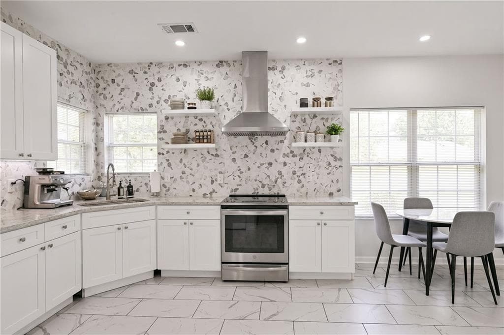 3 bedroom, 3 bathroom, 2,164 sq ft single family residence for sale at 3219 Lindas Circle, Conyers, GA 30013 — photo 4