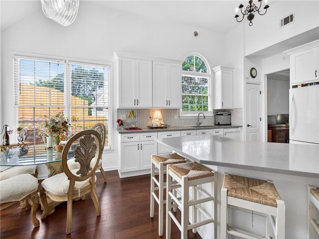4 bedroom, 3 bathroom, 2,966 sq ft single family residence for sale at 11370 Quail Brook, Johns Creek, GA 30097 — photo 10