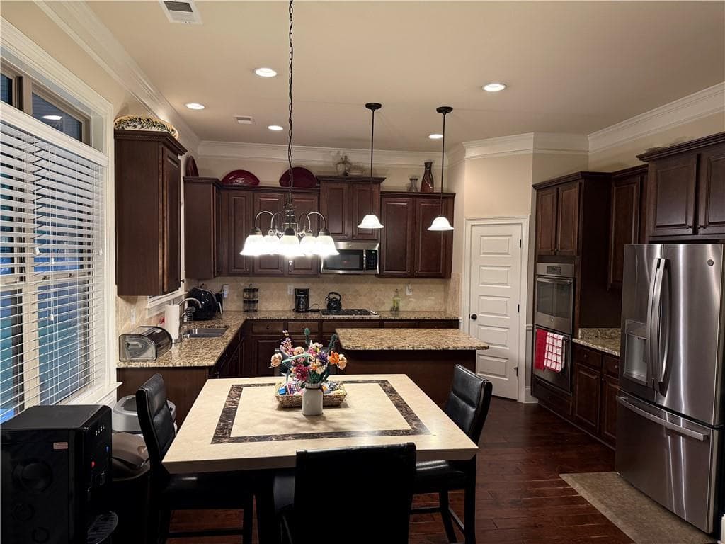 5 bedroom, 4 bathroom, 3,166 sq ft single family residence for sale at 1880 Browning Bend Court, Dacula, GA 30019 — photo 7