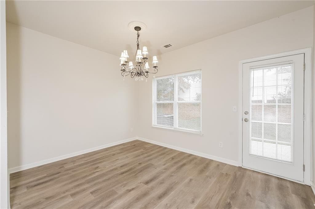 3 bedroom, 3 bathroom, 1,248 sq ft single family residence under contract at 4830 Tangerine Circle, Oakwood, GA 30566 — photo 6