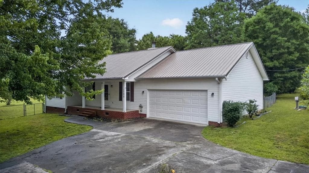 3 bedroom, 2 bathroom, 1,395 sq ft single family residence sold at 1792 Fullers Chapel Road, Chatsworth, GA 30705