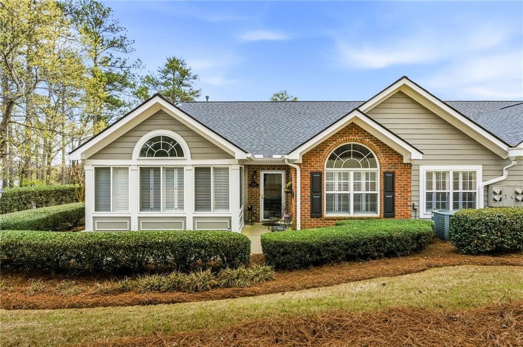 2 bedroom, 2 bathroom, 1,726 sq ft condominium sold at 904 Burnt Hickory Circle 7, Marietta, GA 30064