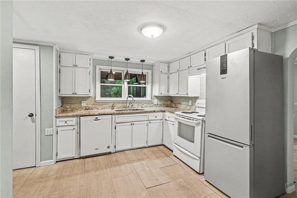 3 bedroom, 2 bathroom, 1,491 sq ft single family residence for sale at 3184 Klondike Road, Conyers, GA 30094 — photo 4