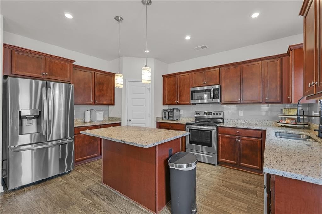 4 bedroom, 3 bathroom, 2,404 sq ft single family residence for sale at 1159 Nantucket Way, Bethlehem, GA 30620 — photo 8