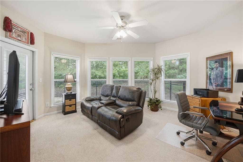2 bedroom, 2 bathroom, 1,875 sq ft single family residence under contract at 300 Burkwood Lane, Acworth, GA 30102 — photo 4
