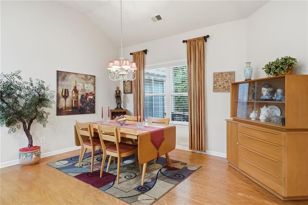 2 bedroom, 2 bathroom, 1,875 sq ft single family residence under contract at 300 Burkwood Lane, Acworth, GA 30102 — photo 7