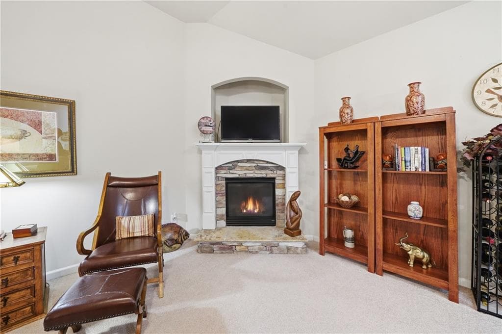 2 bedroom, 2 bathroom, 1,875 sq ft single family residence under contract at 300 Burkwood Lane, Acworth, GA 30102 — photo 10