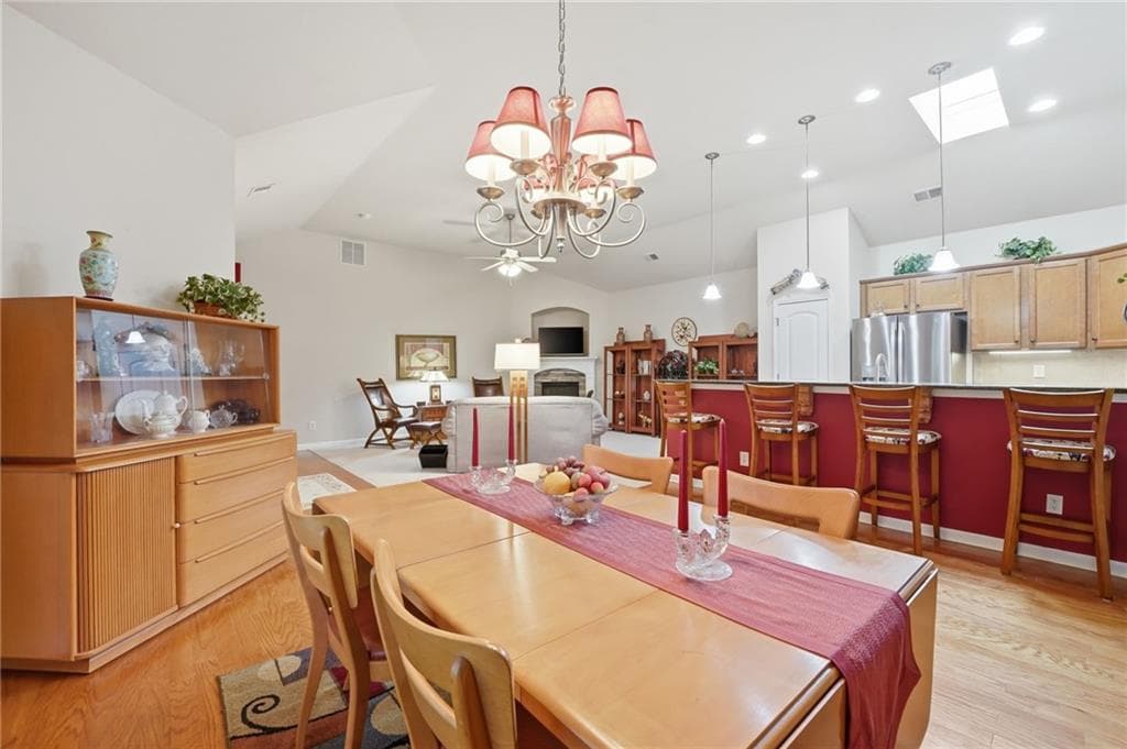 2 bedroom, 2 bathroom, 1,875 sq ft single family residence under contract at 300 Burkwood Lane, Acworth, GA 30102 — photo 8