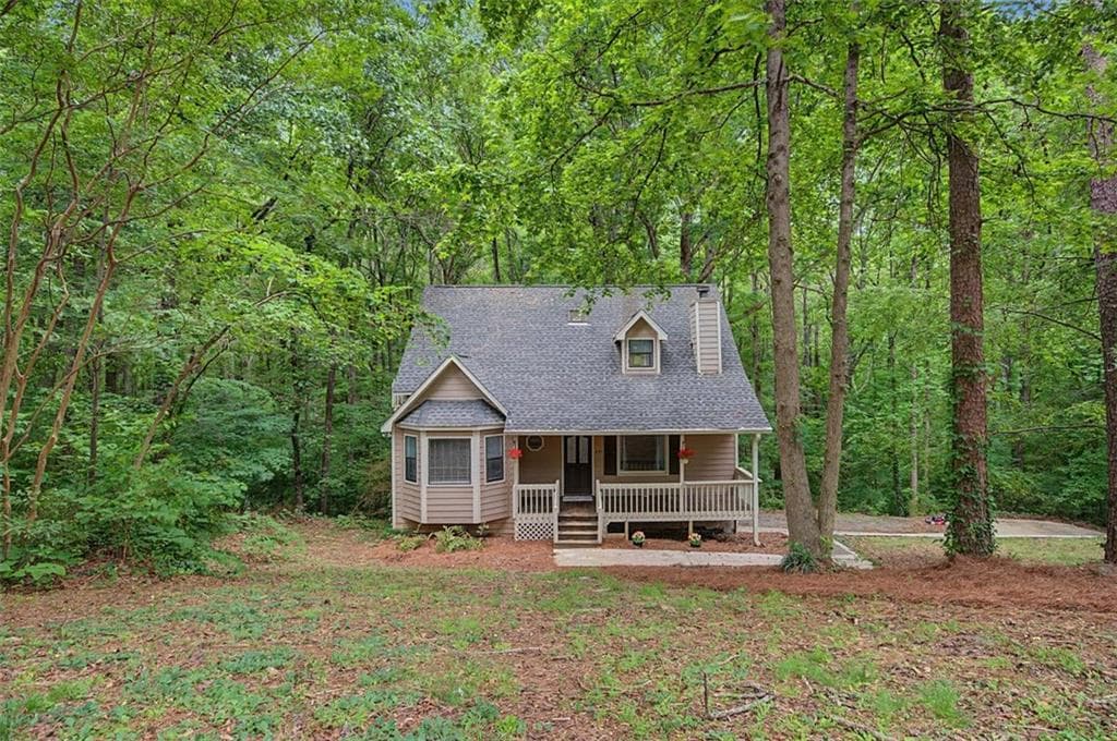 4 bedroom, 2 bathroom, 1,588 sq ft single family residence for sale at 251 Paces Lakes Drive, Dallas, GA 30157 — photo 4