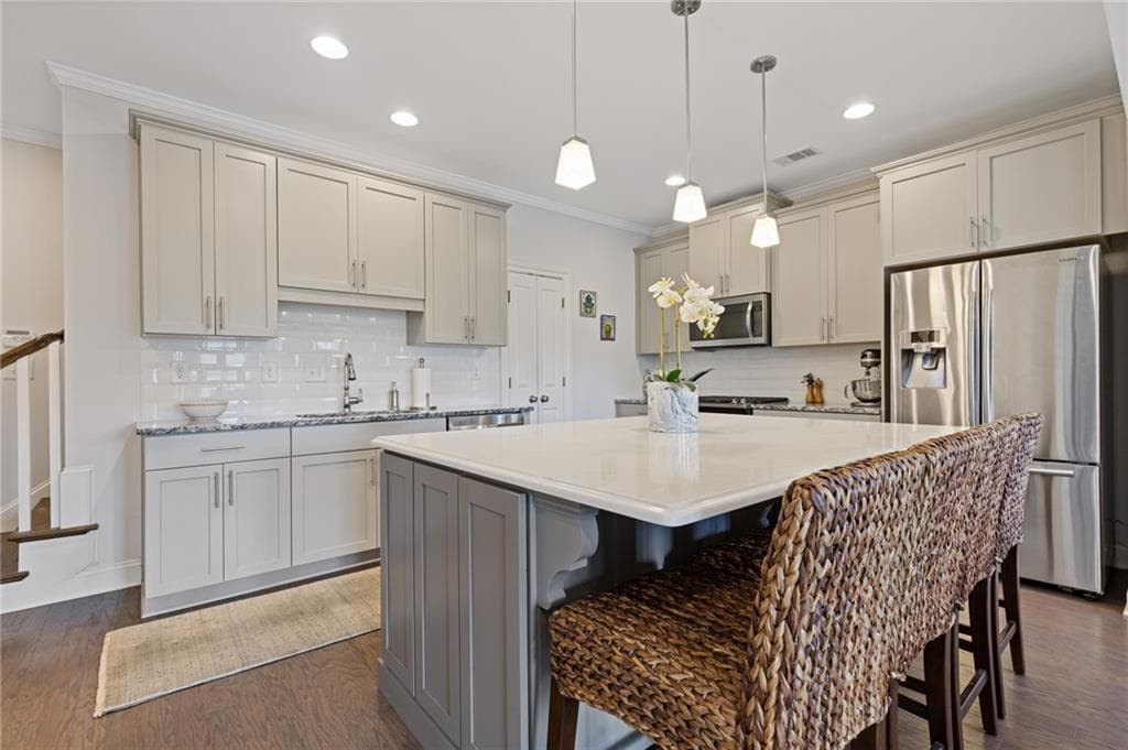 3 bedroom, 3 bathroom, 1,731 sq ft townhouse for sale at 916 Westmoreland Circle, Atlanta, GA 30318 — photo 8