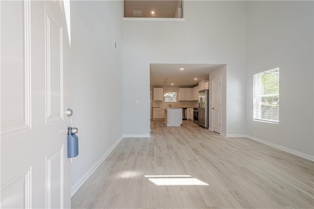 4 bedroom, 3 bathroom, 2,305 sq ft single family residence for rent at 144 Paces Overlook Trace, Dallas, GA 30157 for $2,300 a month — photo 2