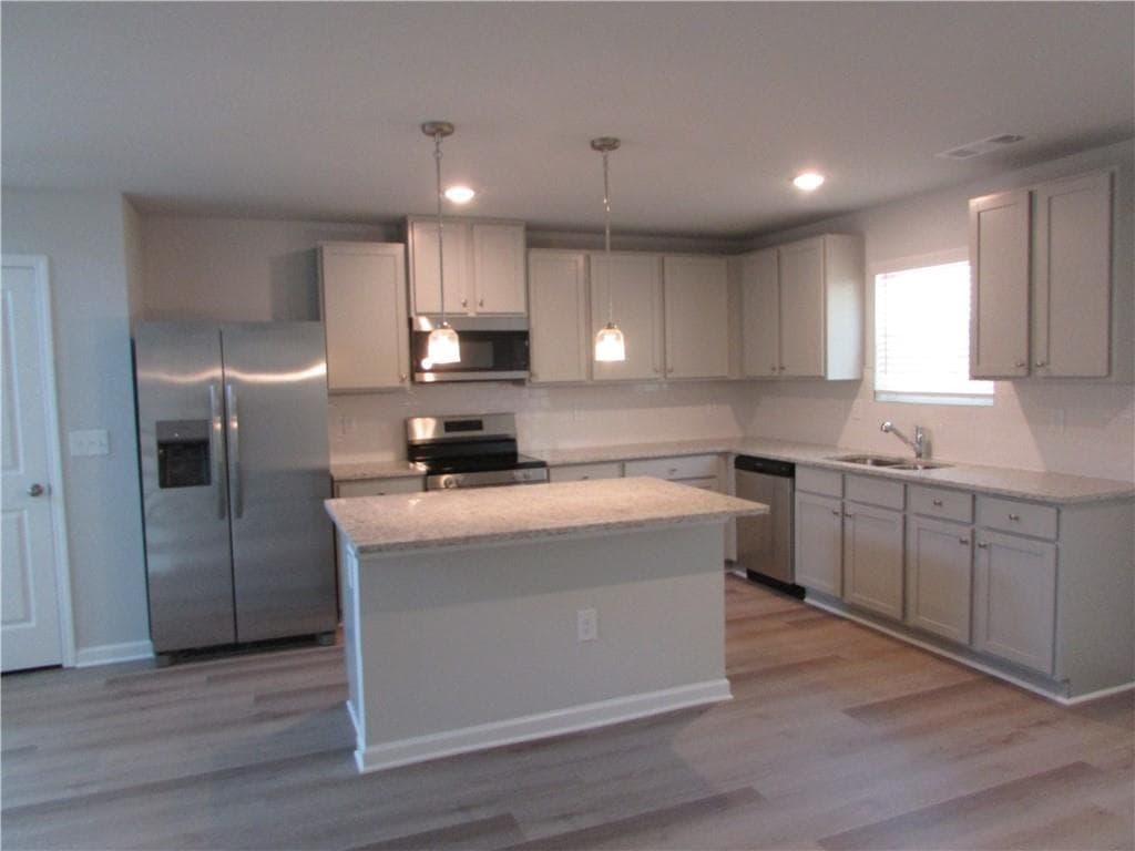 4 bedroom, 3 bathroom, 2,305 sq ft single family residence for rent at 144 Paces Overlook Trace, Dallas, GA 30157 for $2,300 a month — photo 5