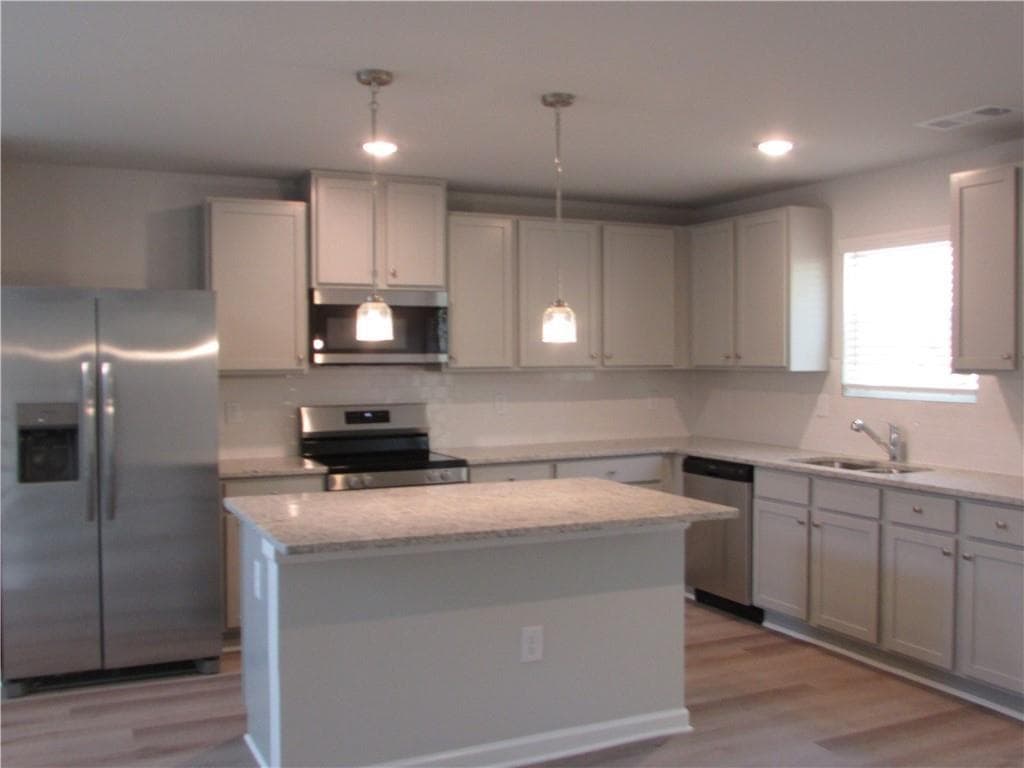 4 bedroom, 3 bathroom, 2,305 sq ft single family residence for rent at 144 Paces Overlook Trace, Dallas, GA 30157 for $2,300 a month — photo 7