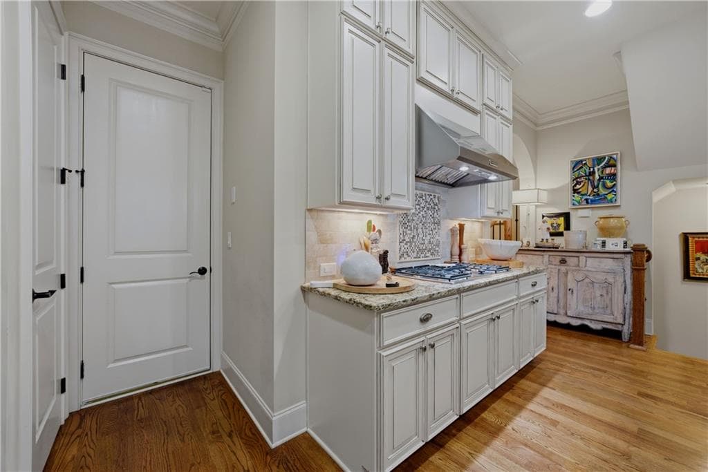 3 bedroom, 4 bathroom, 3,243 sq ft townhouse for rent at 3865 Paces Lookout Drive 18, Atlanta, GA 30339 for $4,500 a month — photo 8