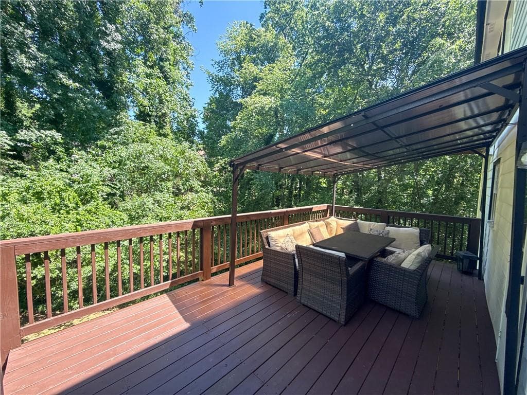 6 bedroom, 4 bathroom, 4,129 sq ft single family residence for sale at 3183 Robinwood Trail, Decatur, GA 30034 — photo 6