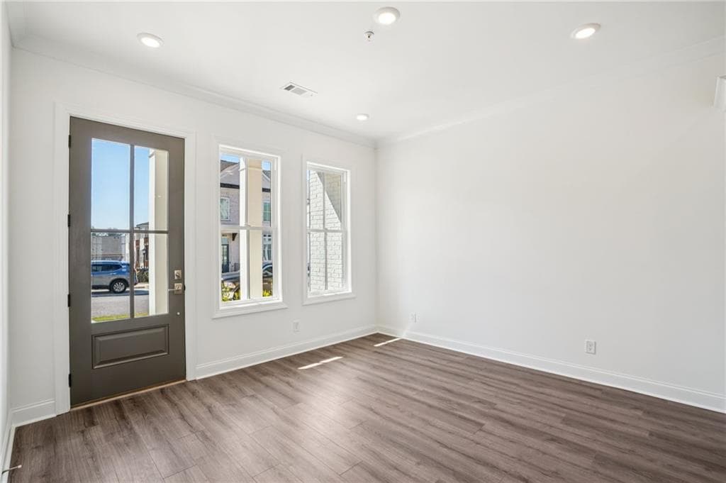 2 bedroom, 2 bathroom, 1,862 sq ft condominium under contract at 5069 Shirley Oaks Drive 306, Peachtree Corners, GA 30092 — photo 10
