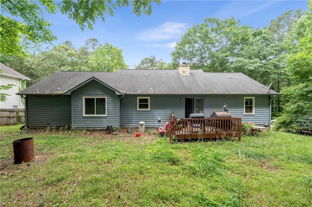 3 bedroom, 2 bathroom, 1,538 sq ft single family residence under contract at 243 Lakeview Drive, Stockbridge, GA 30281