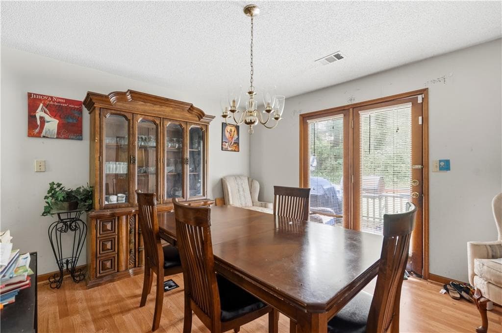 3 bedroom, 2 bathroom, 1,538 sq ft single family residence under contract at 243 Lakeview Drive, Stockbridge, GA 30281 — photo 8