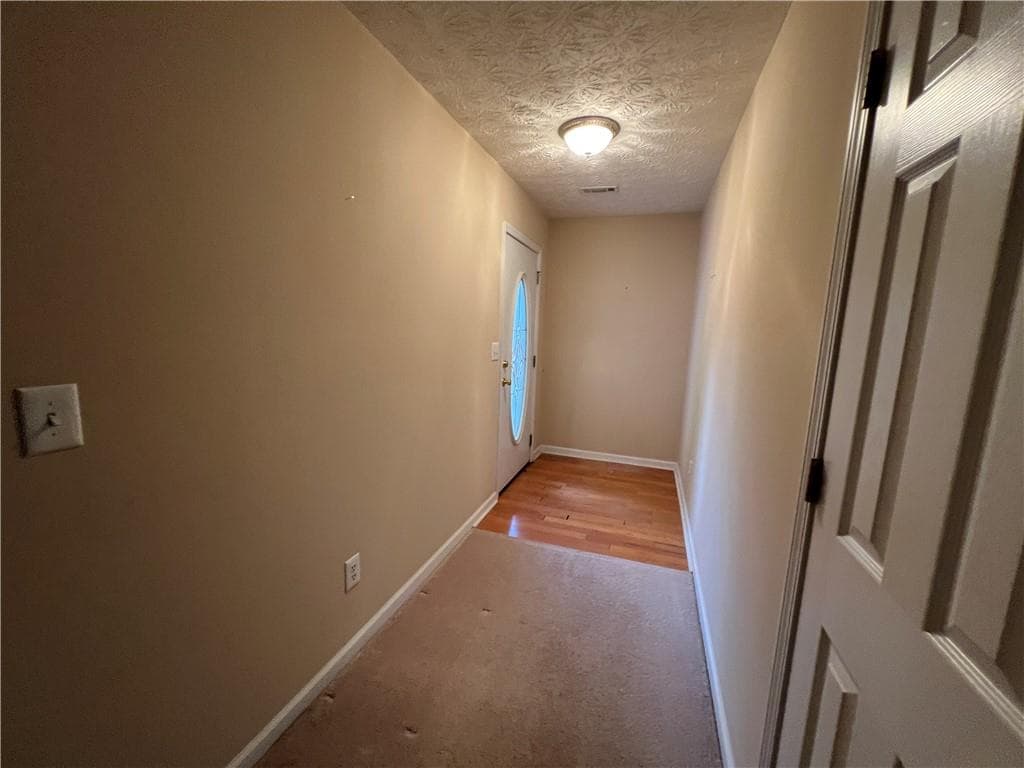 3 bedroom, 3 bathroom, 2,022 sq ft single family residence for sale at 3426 Salem Cove Trail, Conyers, GA 30013 — photo 2