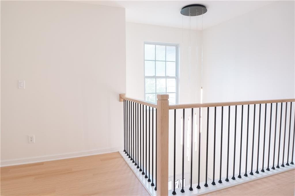 5 bedroom, 4 bathroom, 2,880 sq ft single family residence for sale at 530 Simonton Crest Drive, Lawrenceville, GA 30045 — photo 6