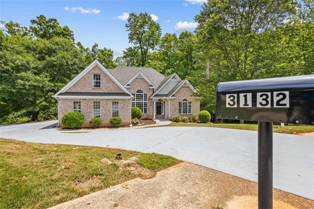 5 bedroom, 4 bathroom, 4,481 sq ft single family residence sold at 3132 Lovell Drive, Atlanta, GA 30311